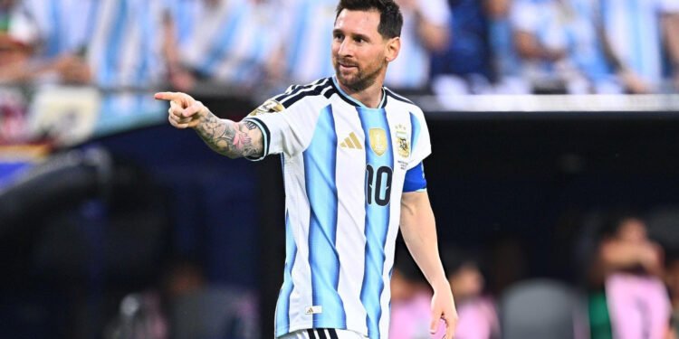 Show, hat-trick de Messi y debut ideal: Argentina goleó 3 a 0 a Argelia en el arranque del Mundial