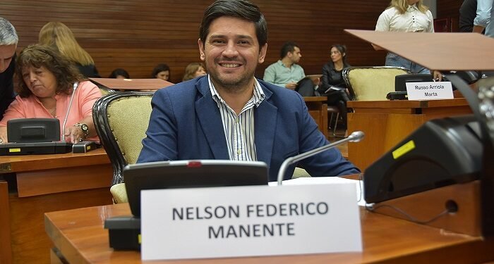 Fuerte apoyo del diputado Manente al Ejecutivo en el debate por días perdidos de clases