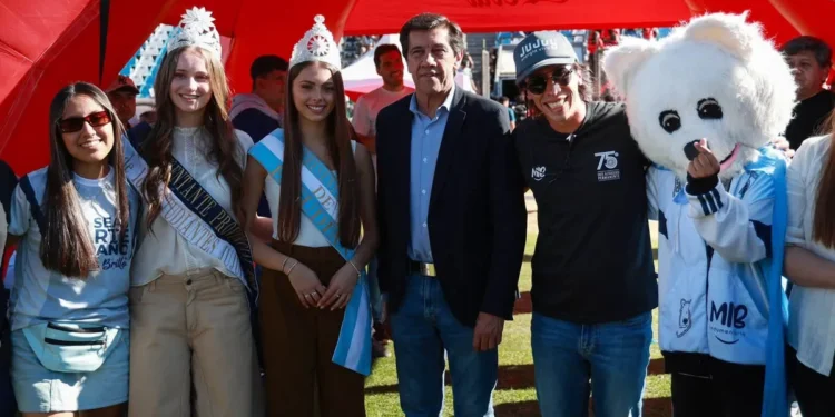 Sadir acompañó el cierre del Finde Estudiantil 2026 junto a miles de jóvenes