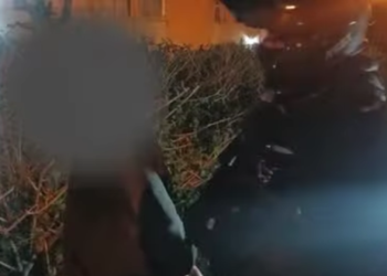 Las cámaras del 911 registraron un robo en barrio Gorriti y la Policía atrapó a los ladrones en pleno escape