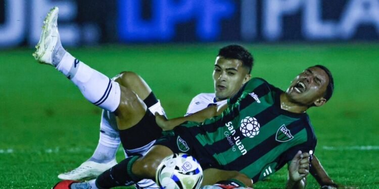 Agenda deportiva imperdible: cruces decisivos en Copas Libertadores, Argentina y Europa