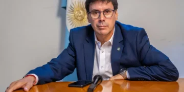 Bono de fin de año para estatales en Jujuy: el Gobierno analiza abonarlo en cuotas y descartó paritarias antes de 2027