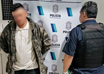 Terror en Rafael Castillo: atacó a machetazos a una mujer y su hija en plena calle, quedó libre y volvió a amenazarlas de muerte