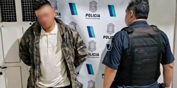 Terror en Rafael Castillo: atacó a machetazos a una mujer y su hija en plena calle, quedó libre y volvió a amenazarlas de muerte