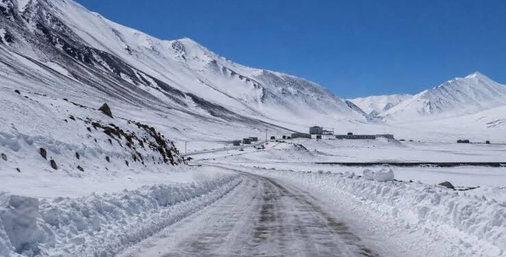 Volvieron a cerrar el Paso de Jama por presencia de nieve e hielo en la calzada