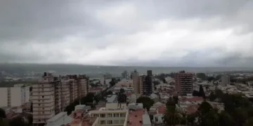 Más cambiante que tu ex: Ayer calor infernal y ahora se viene el frío con lluvias en San Salvador de Jujuy