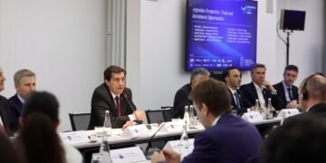 “Jujuy tiene mucho para mostrarle al mundo”: Sadir expuso el potencial de la provincia en la Argentina Week en París