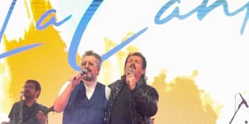 Tensión en San Pedro: insultaron a La Cantada en el Festival de la Peña Colorada y frenaron el show