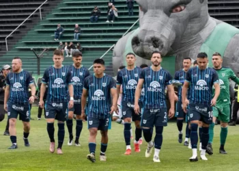 Triunfazo en Mataderos: Gimnasia venció a Nueva Chicago y sueña en grande en la Primera Nacional