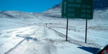 Alerta en la frontera: cerraron el Paso de Jama por intensas nevadas y fuertes vientos